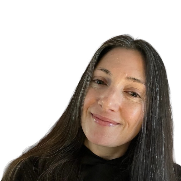 Hi 👋🏼 - Picture 1 of 3